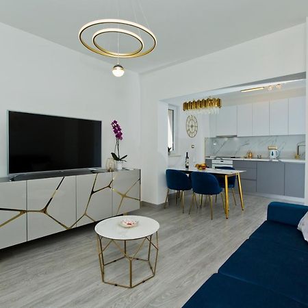 Luxury Apartment Veronika ฮวาร์ ภายนอก รูปภาพ