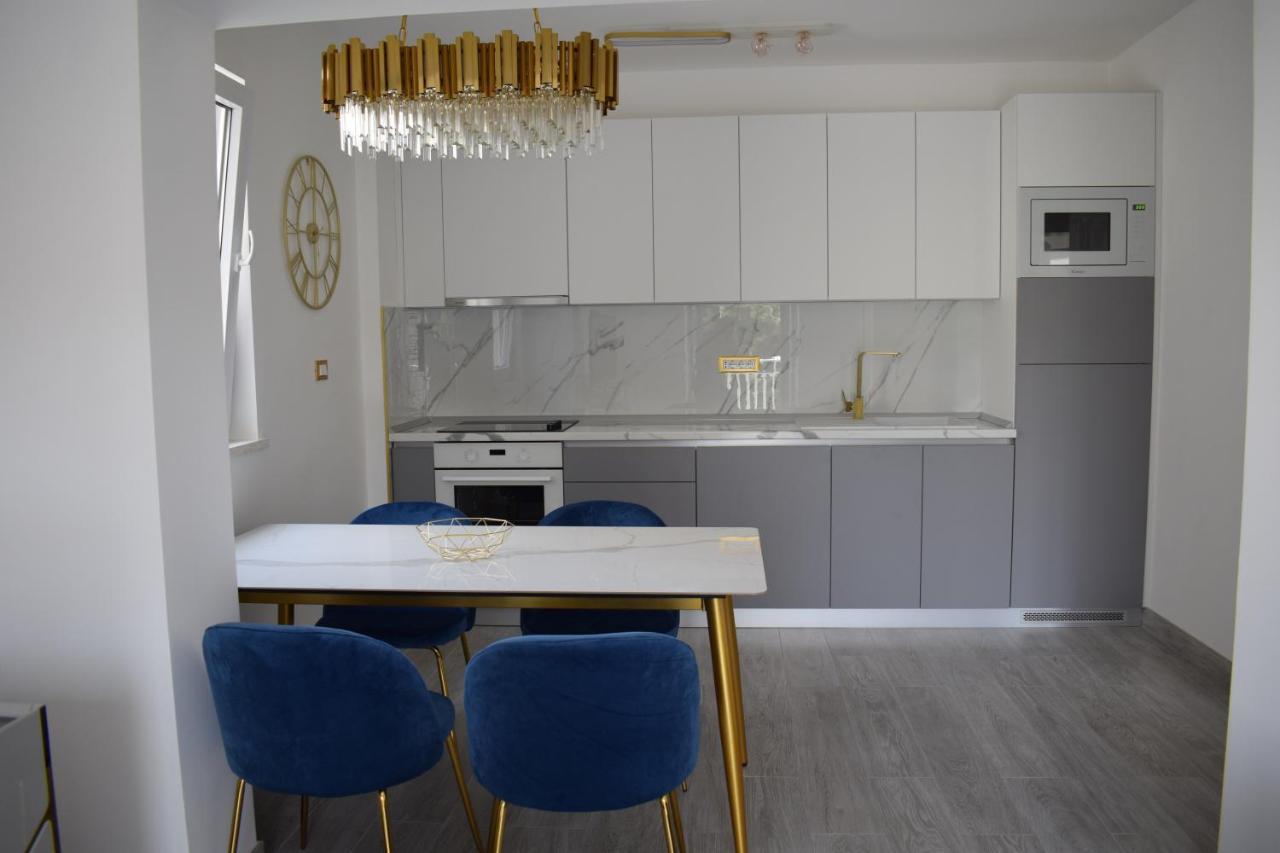 Luxury Apartment Veronika ฮวาร์ ภายนอก รูปภาพ