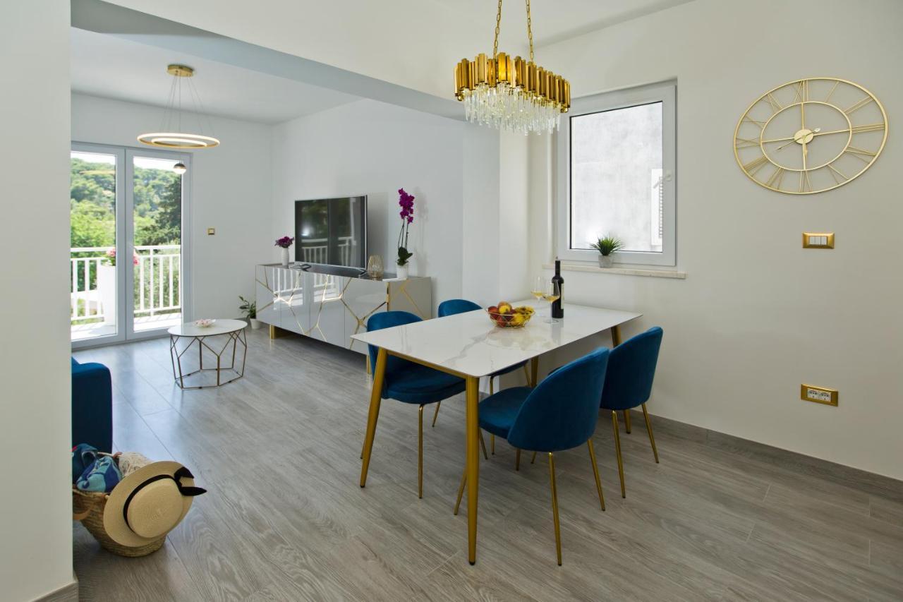 Luxury Apartment Veronika ฮวาร์ ภายนอก รูปภาพ