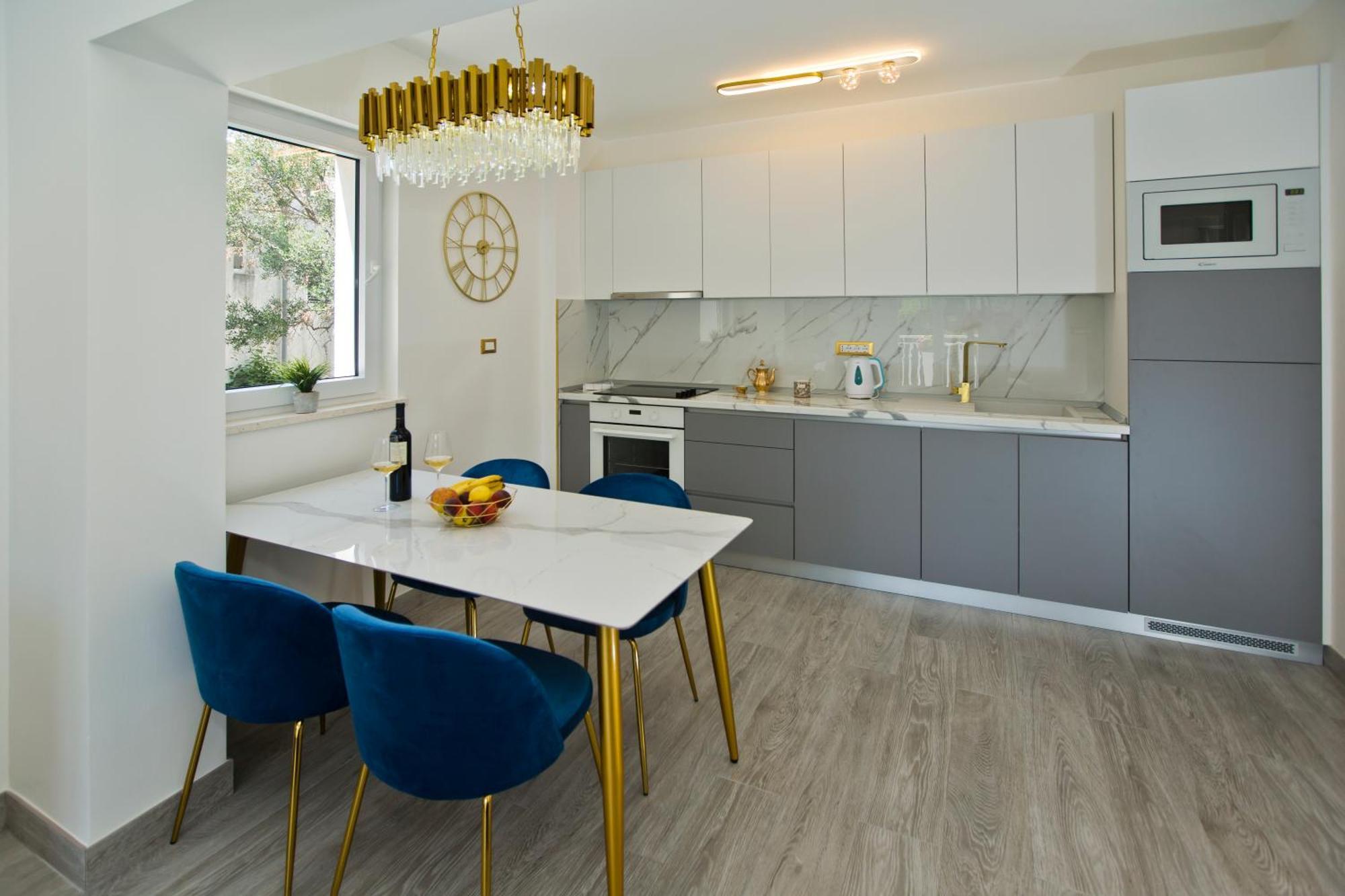 Luxury Apartment Veronika ฮวาร์ ภายนอก รูปภาพ