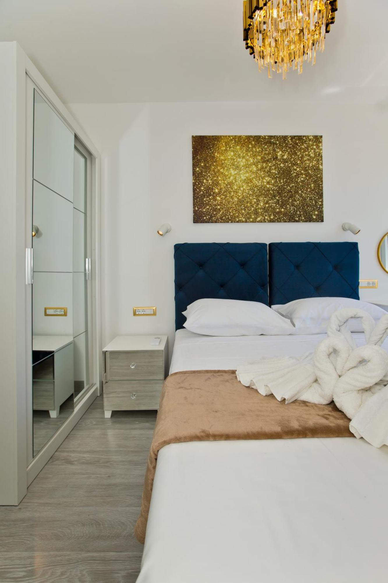 Luxury Apartment Veronika ฮวาร์ ภายนอก รูปภาพ