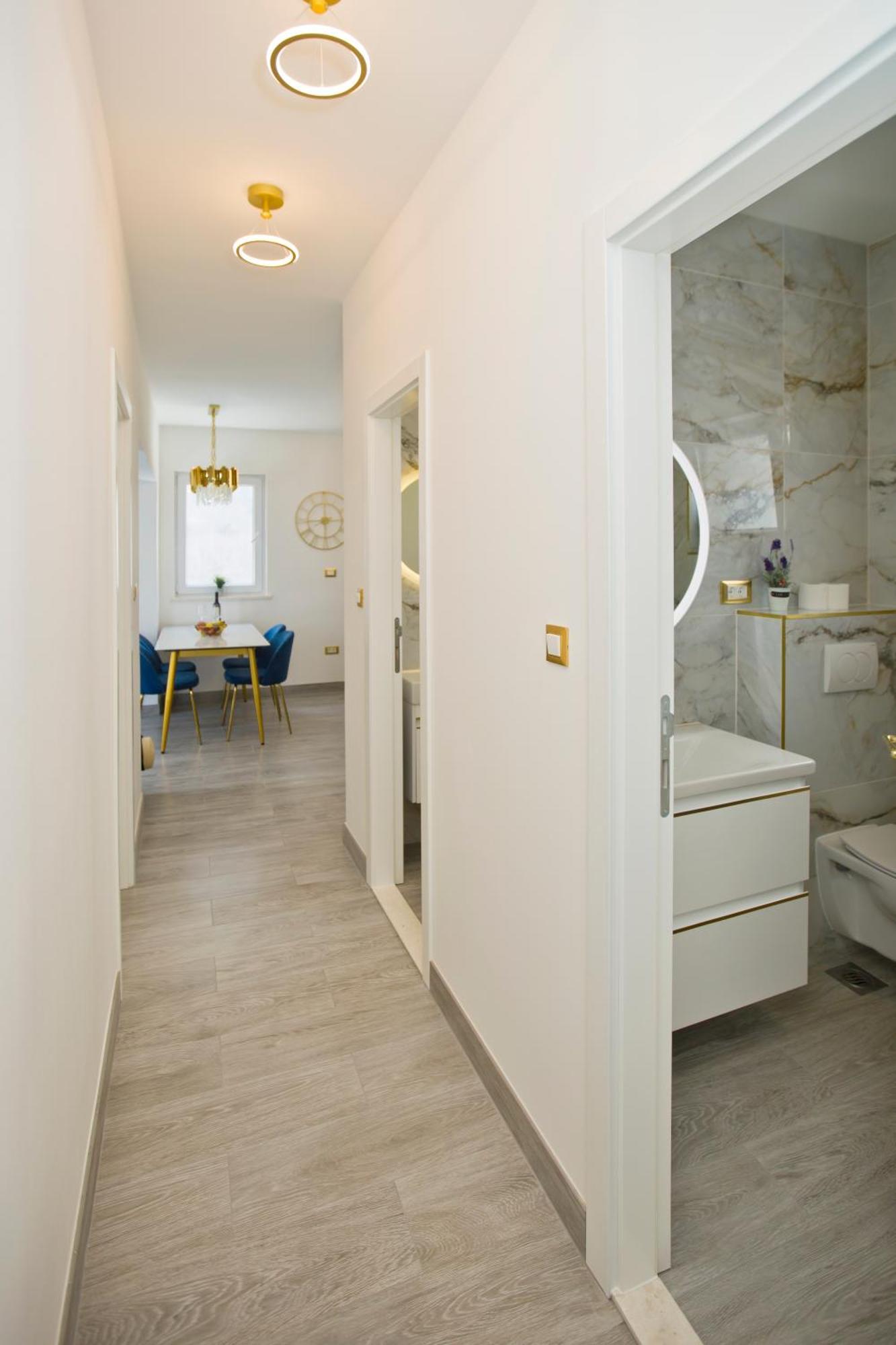 Luxury Apartment Veronika ฮวาร์ ภายนอก รูปภาพ